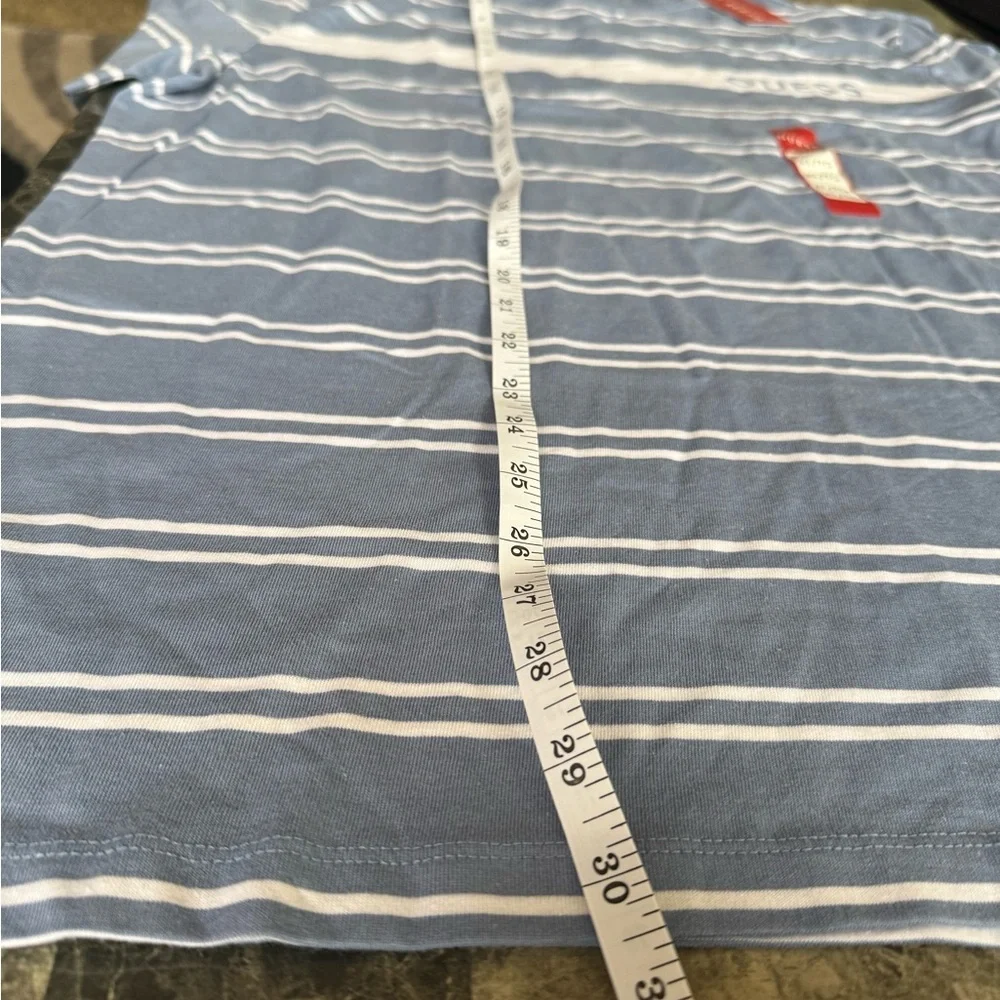 Men’s GUESS Light Blue and White Striped Short Sleeve Crew Tee size XL - Picture 4 of 5